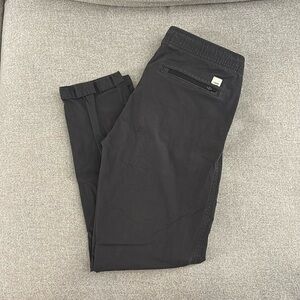 Vuori Ripstop Pants / Gray / Size M